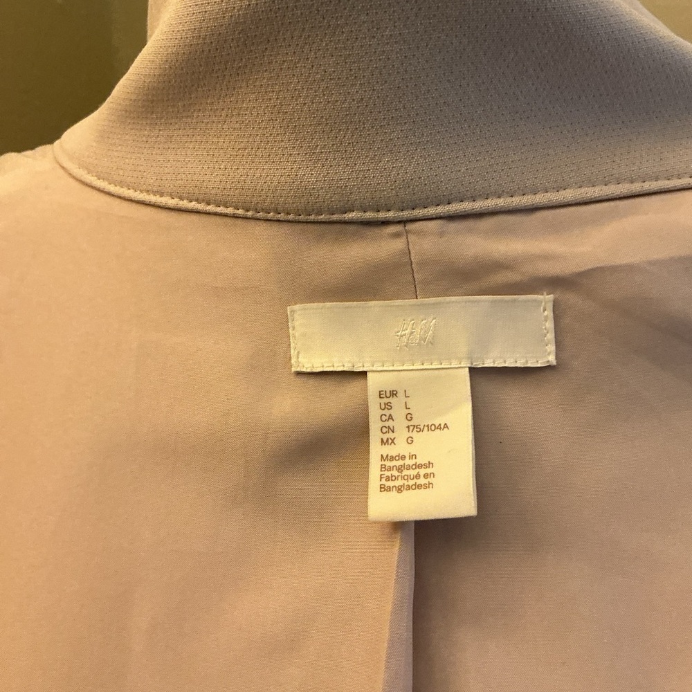 H&M Light Beige Utility Jacket with Drawstring - Picture 4 of 10